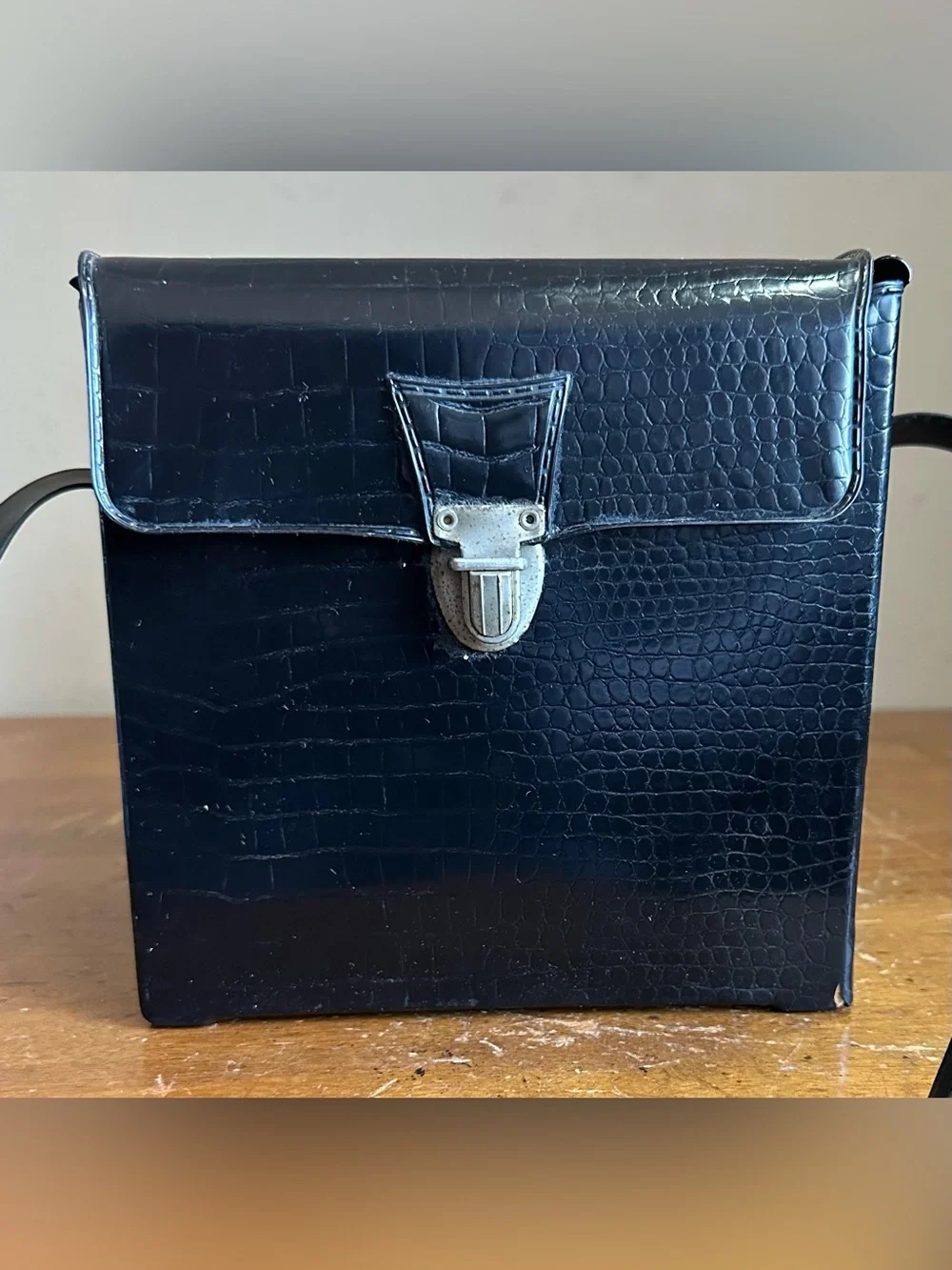 Vintage Polaroid Land Square Shooter 2 Instant Film Camera w/ Case